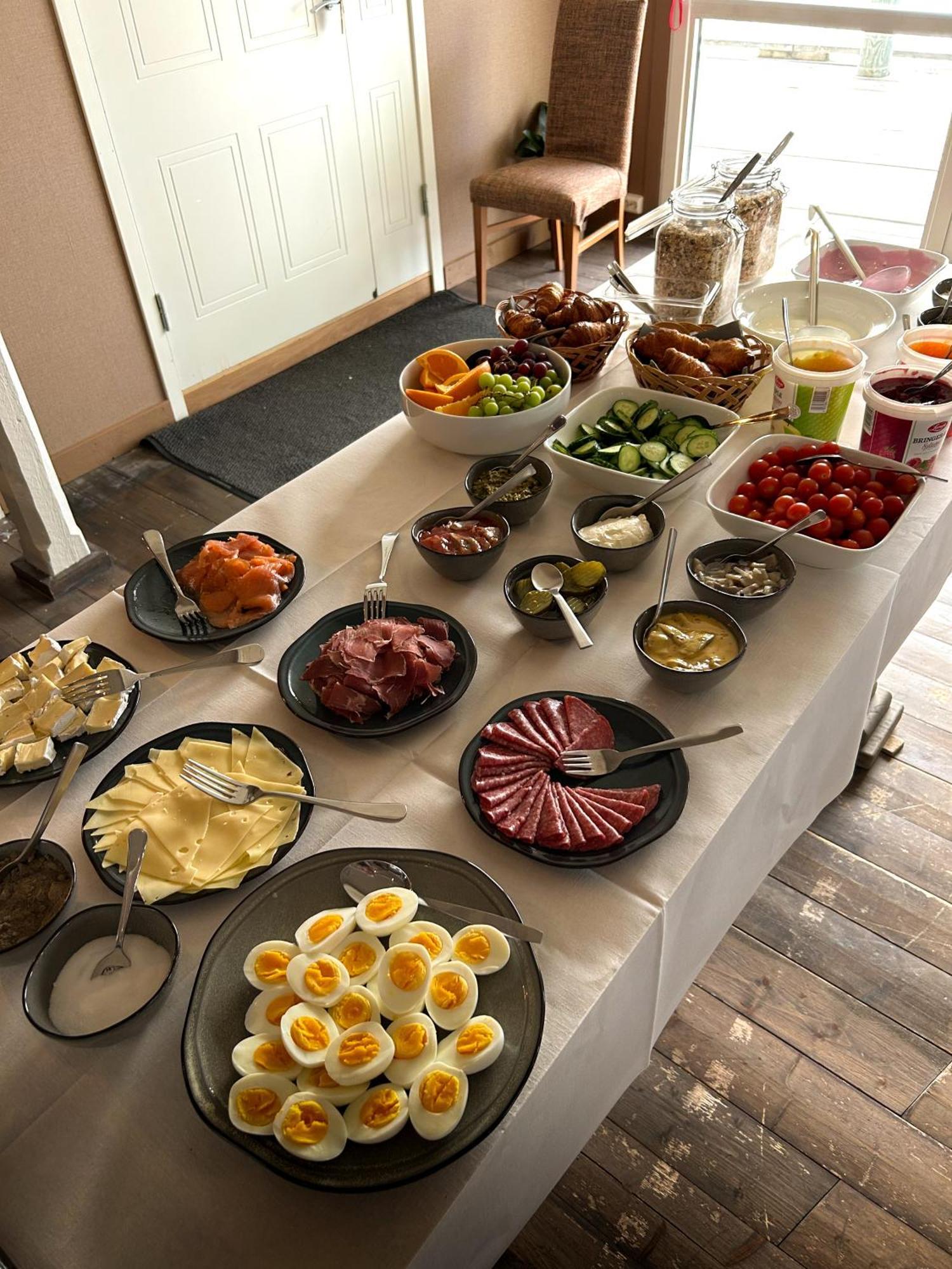 Skata Boutique Hotel Henningsvær Esterno foto