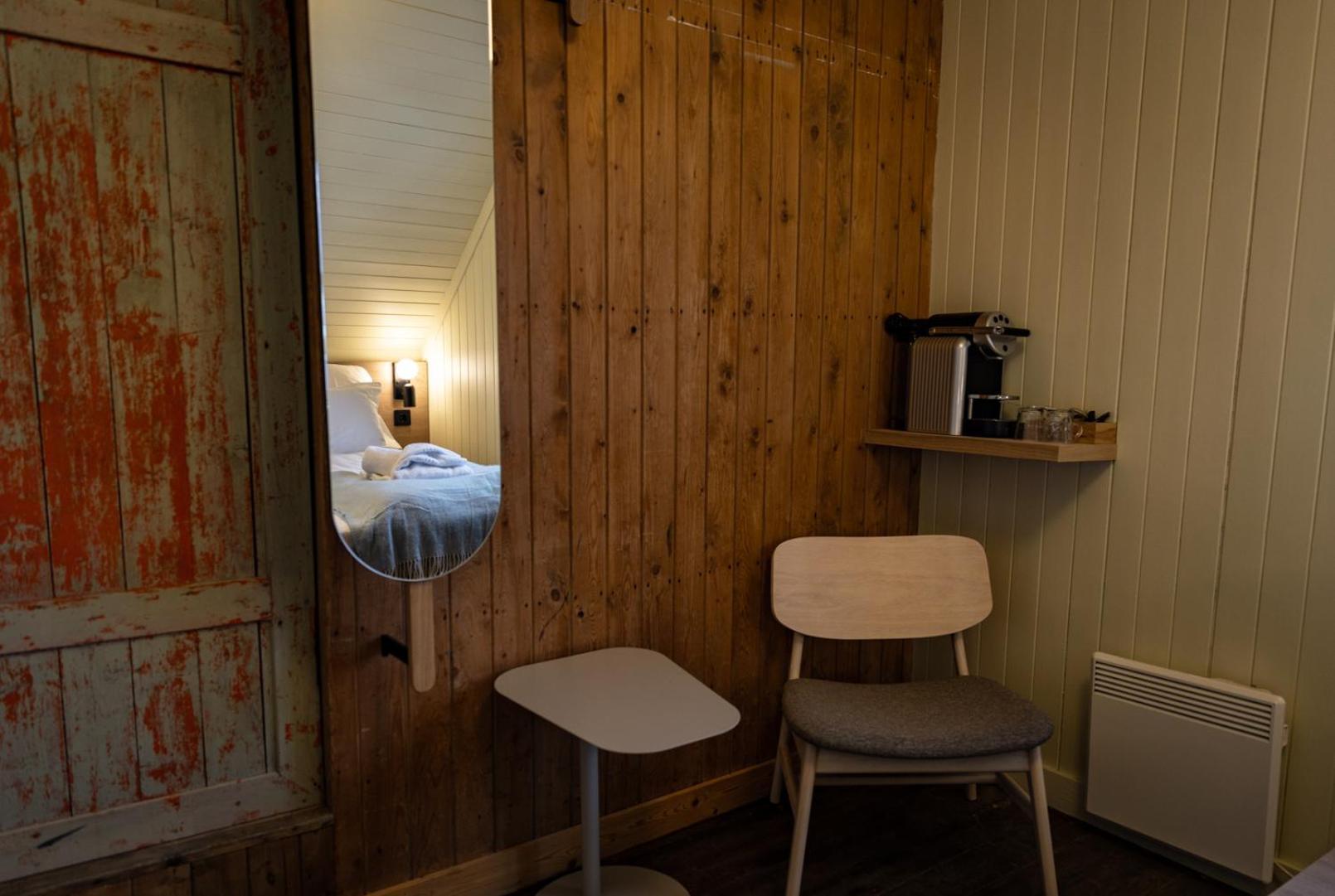 Skata Boutique Hotel Henningsvær Esterno foto