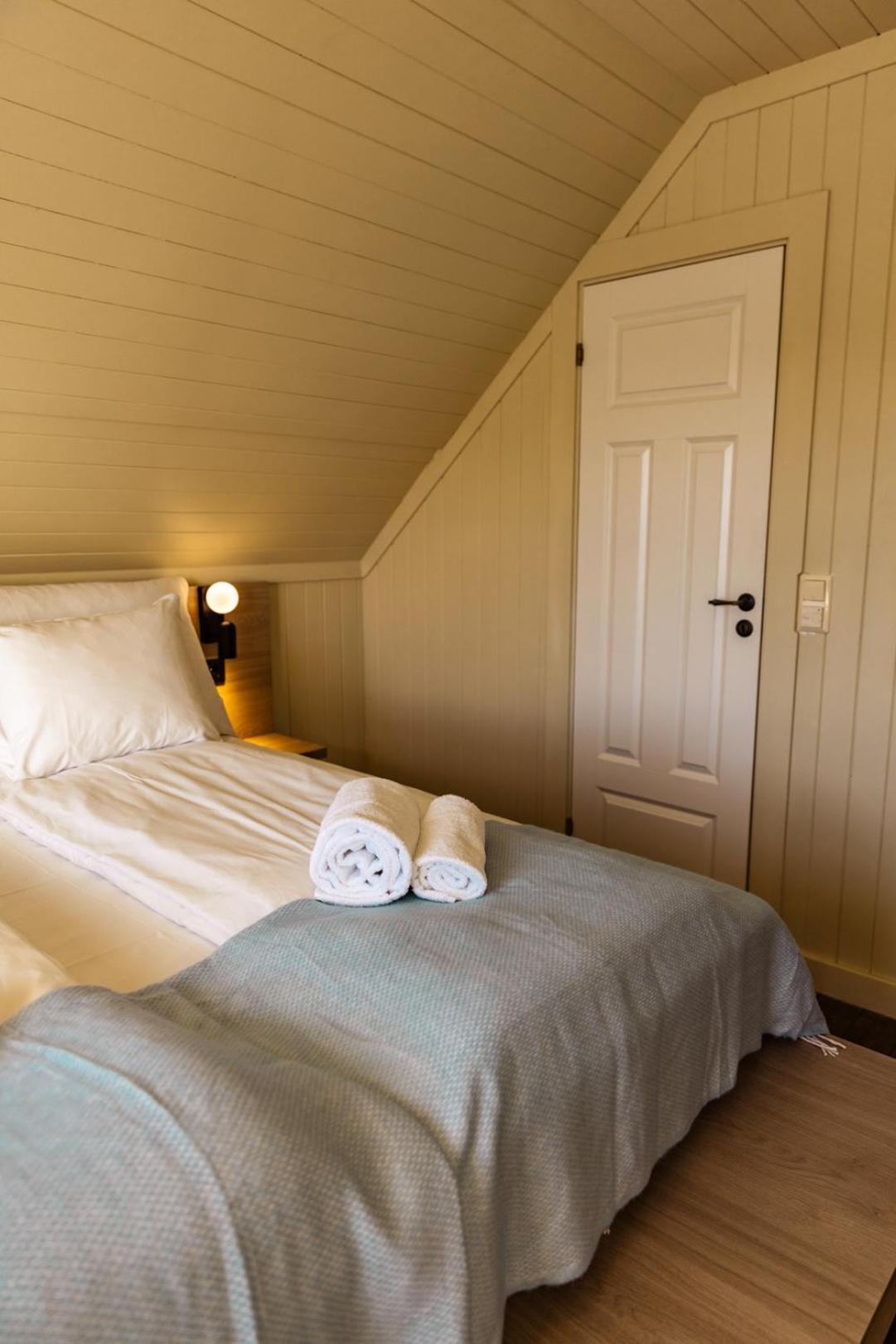 Skata Boutique Hotel Henningsvær Esterno foto