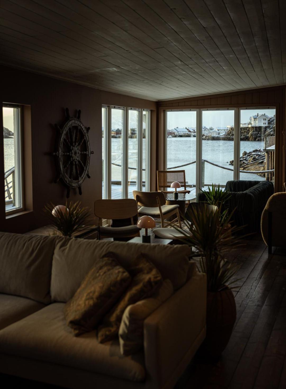 Skata Boutique Hotel Henningsvær Esterno foto